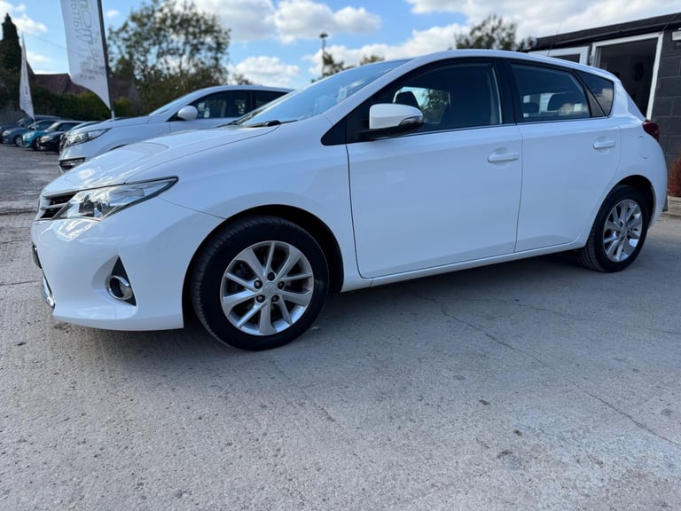 2014 Toyota Auris 1.6 V-Matic Icon Euro 5 5dr HATCHBACK Petrol Manual
