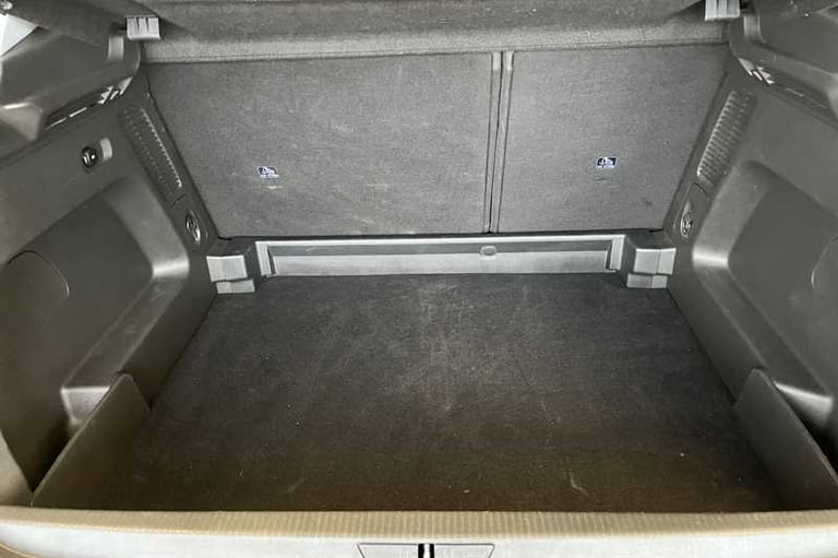 2018 Vauxhall Grandland X 1.5 Turbo D SE 5dr HATCHBACK DIESEL Manual