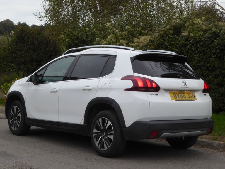 2016 Peugeot 2008 1.2 PureTech Allure 5dr HATCHBACK Petrol Manual
