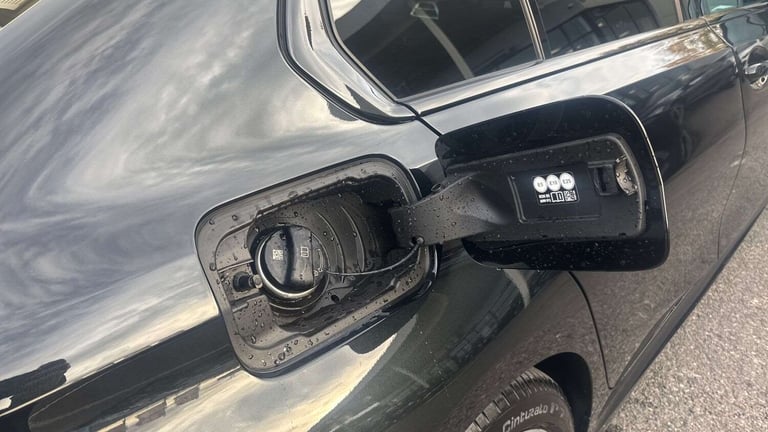 2025 BMW 3 Series 330e 22.3 kWh M Sport 4dr Step Auto SALOON PETROL/ELECTRIC Automatic