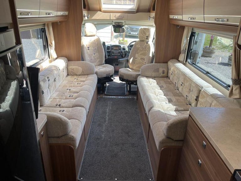 Elddis Majestic 275