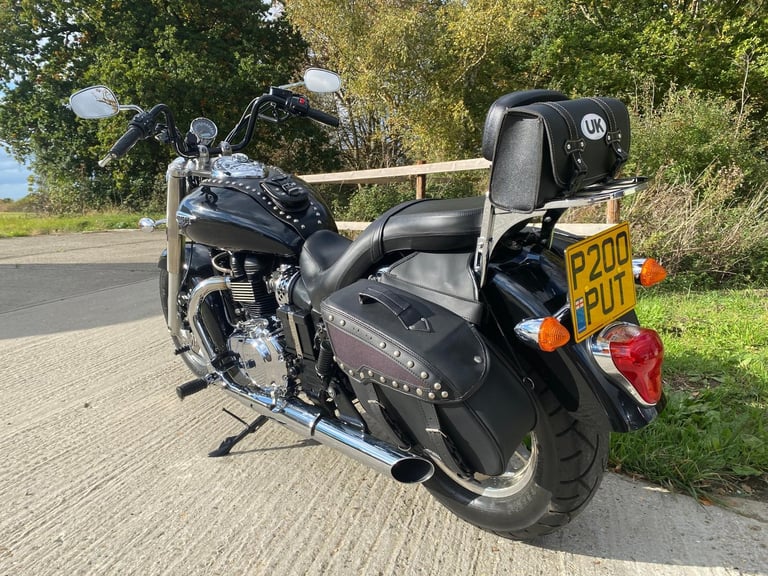 TRIUMPH BONNEVILLE AMERICA 865, 2011, 8,519 MILES, VERY CLEAN CRUISER