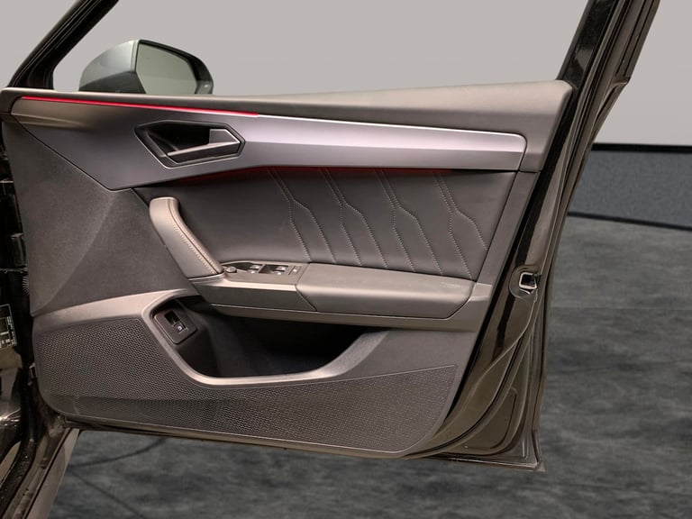 2024 Cupra Leon 1.4 eHybrid 12.8kWh VZ2 Design Edition Hatchback 5dr Petrol Plug-in Hybrid  Hatch...