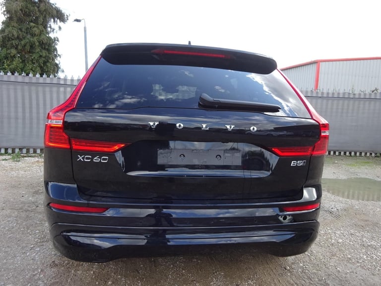 2024 74 REG VOLVO XC60 CORE B5 AWD AUTO DAMAGED REPAIRABLE SALVAGE