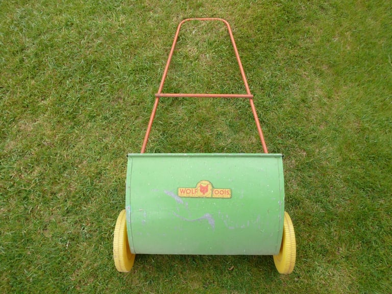 image for Wolf tools lawn seed spreader