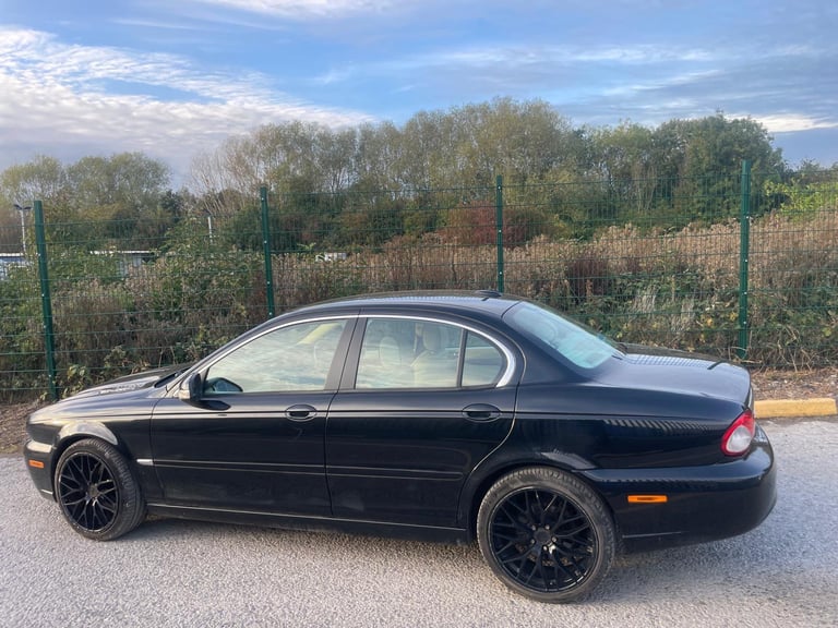 JAGUAR X-TYPE 2.2 D SOVEREIGN 09 REG BLACK 4 DOOR SALOON MOT DECEMBER 12TH 2025 SERVICE HISTORY