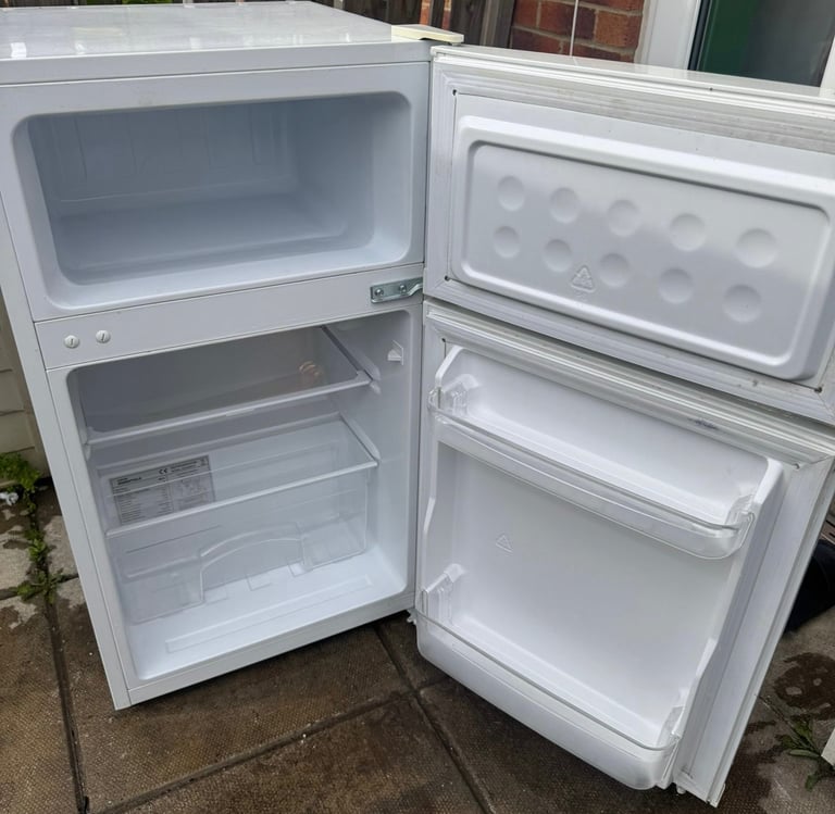 White Undercounter Fridge Freezer For Sale/ FREE DELIVERY