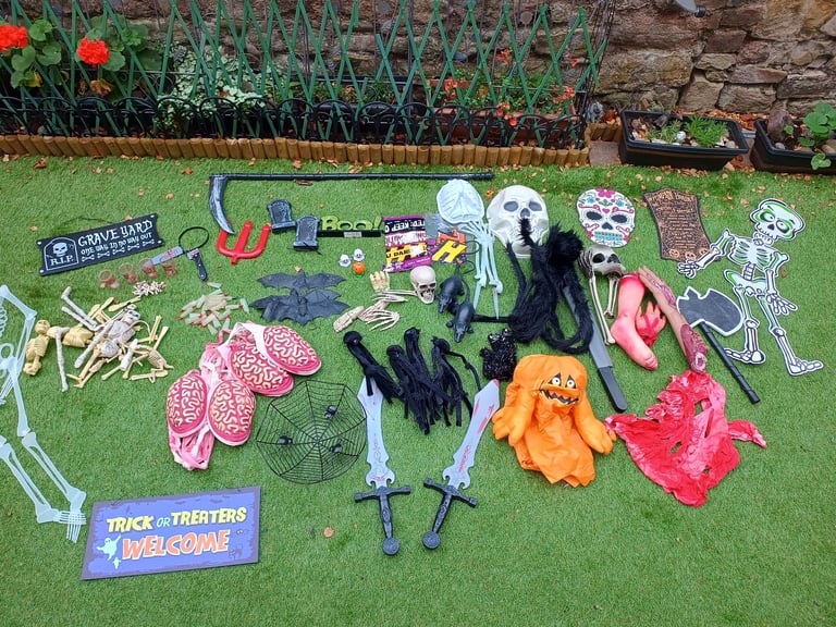 image for Halloween 2 Bundles of Decorations - see both pics!