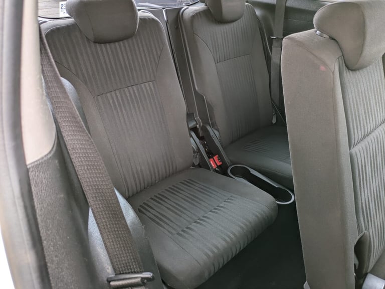 2015 Vauxhall Zafira 1.8i Exclusiv 5dr MPV Petrol Manual