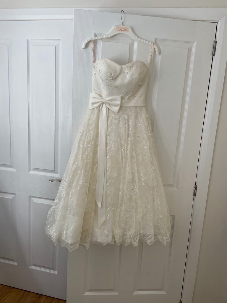 Ivory lace 50s style wedding dress size 10