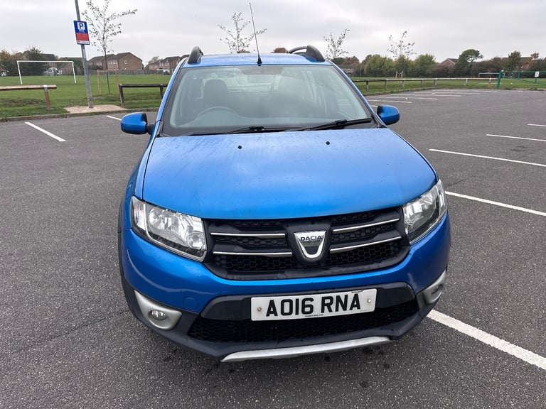 2016 Dacia Sandero Stepway 4x4 1.5 DCI diesel, £20 tax, 12m MOT, not kia ford Renault 