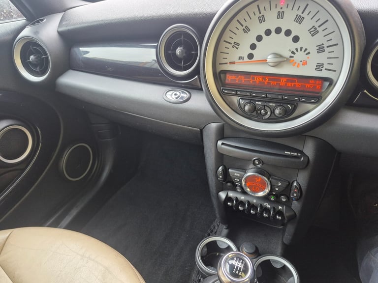 2010 MINI Convertible 1.6 One 2dr CONVERTIBLE Petrol Manual