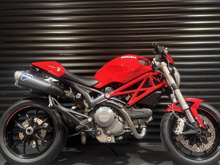DUCATI MONSTER 796 Plus Termignoni Race Kit -Immaculate condition-Low Miles Red 