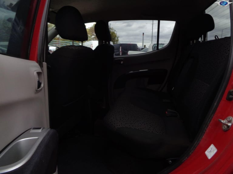MITSUBISHI L200 2.5 DI-D Trojan Red Manual Diesel 2013