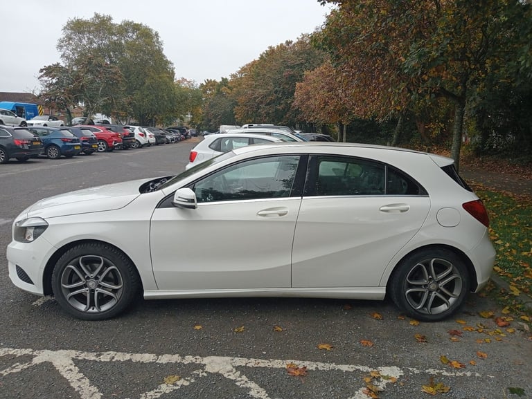Mercedes-Benz, A CLASS, Hatchback, 2014, Manual, 2143 (cc), 5 doors