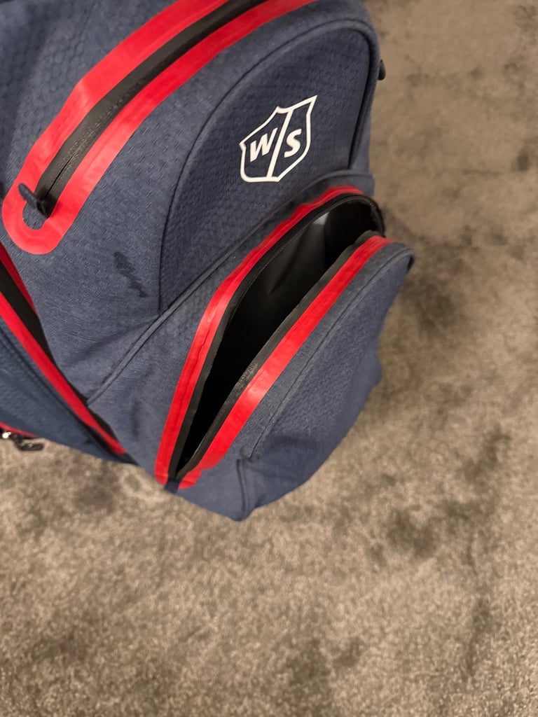 Full set of Wilson, Titlesit, ping golf clubs + Wilson cart bag