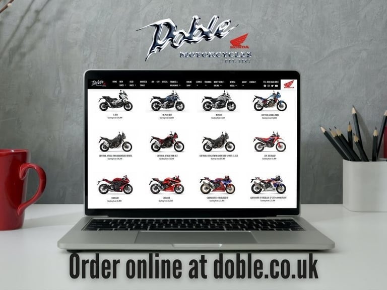 2000 'W' Honda CBR900RR Fireblade ULEZ Compliant