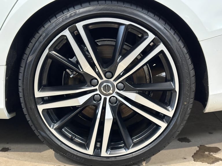2019 Volvo V60 2.0 T5 R-Design Pro Auto Euro 6 (s/s) 5dr ESTATE Petrol Automatic
