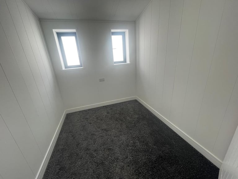 NEW Twin Cabin Lodge Mobile Home Evolution Harley 40ft x 20ft, 3 Bedroom REDUCED