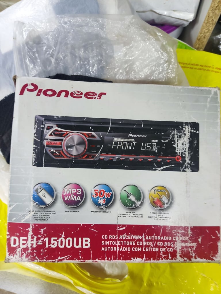 image for Pioneer Radio/CD player 50x4 MP3 WMA aux and front USB fully working condition £50 ono boxed 