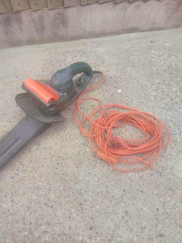 Black & Decker Hedge Trimmer 