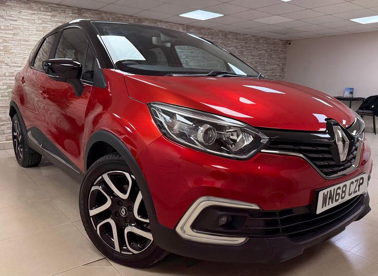RENAULT CAPTUR 1.5 Iconic dCi 90 Auto EDC MY18 Red Auto WARRANTY 12 MONTHS MOT