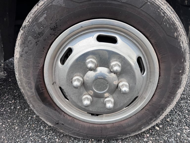 2018 68 Iveco Daily Recovery Truck. 52-180. Sleeper. AC. Winch. Ali bed. RearAir