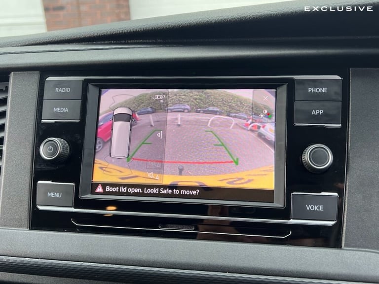 2024 Volkswagen Transporter 2.0 BiTDI 204 Highline Kombi Van 4MOTION DSG WINDOW VAN Diesel Automatic