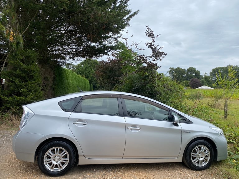 2015 Toyota Prius PRIUS T SPIRIT VVT-I CVT Hybrid