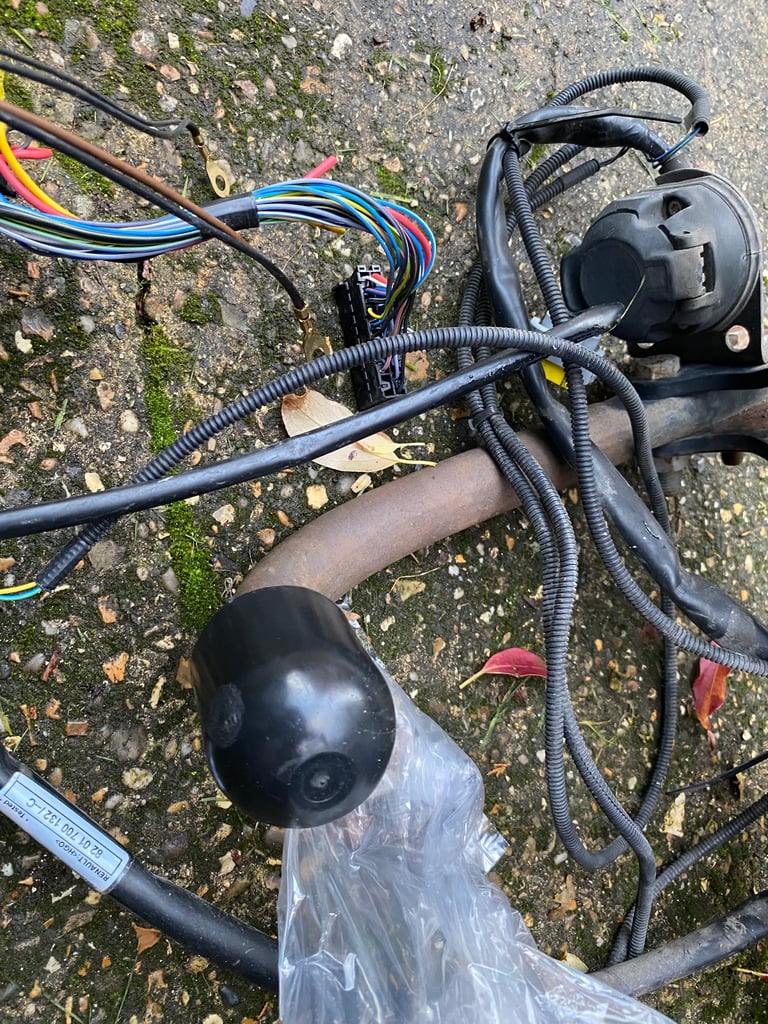 Tow bar for Dacia Duster 