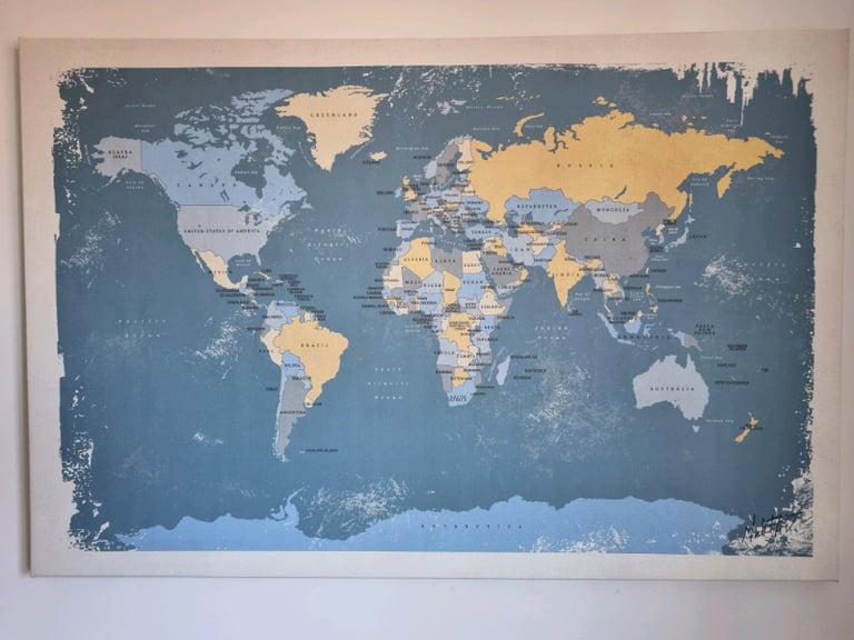 WORLD MAP CAVAS