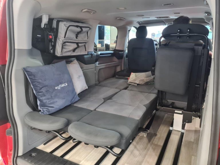 Ford Transit Custom FLEX model Camper/MPV with elevating roof