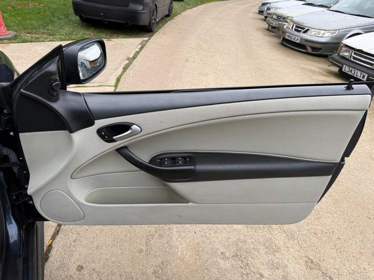 2004 Saab 9-3 2.0T Aero 2dr Auto CONVERTIBLE Petrol Automatic
