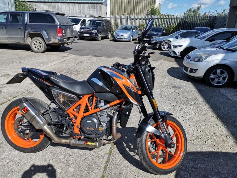 2016 16 KTM DUKE 690 R 16 MY AKRAPOVIC EXHAUST LC4 NAKED ROADSTER 690R SPEC