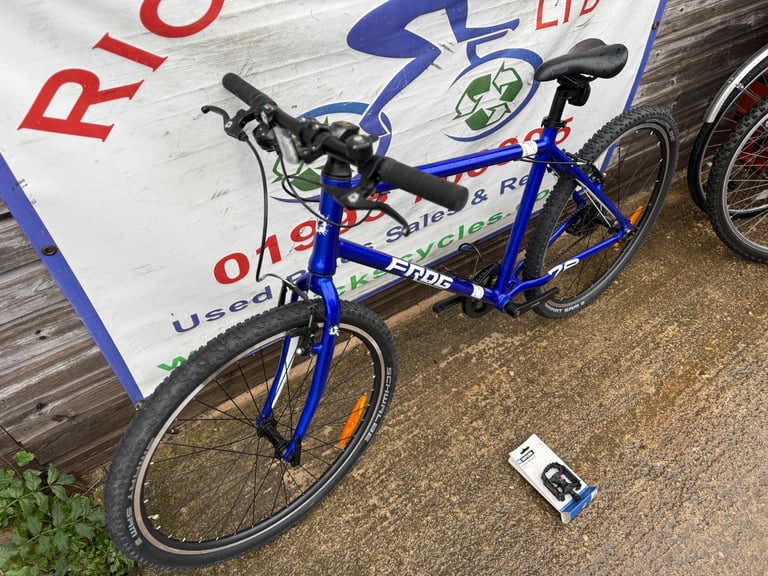 Frog 78 26” Wheel Unisex Hybrid Bike. Blue No2. Refurbished!! 