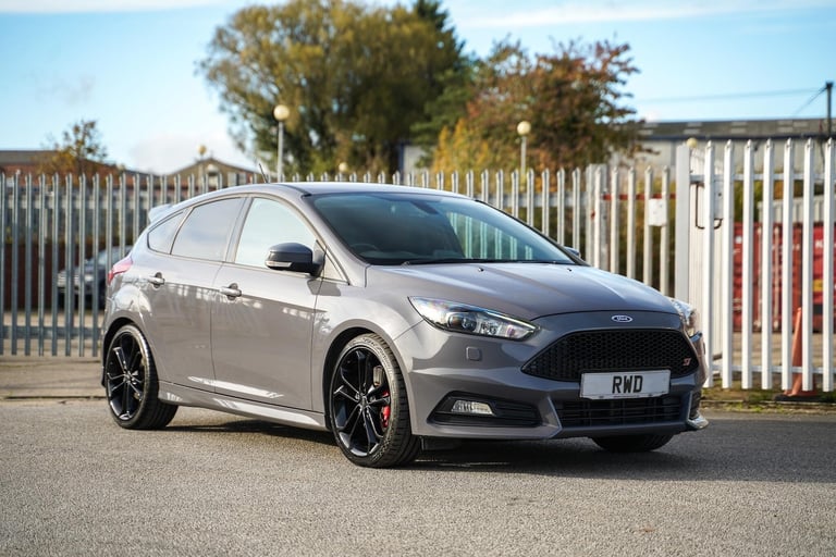 2018 Ford Focus 2.0T EcoBoost ST-3 Euro 6 (s/s) 5dr HATCHBACK Petrol Manual