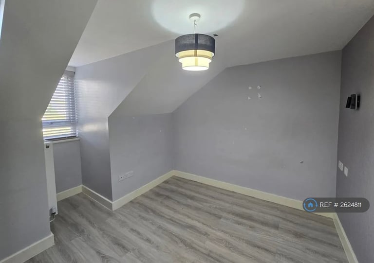 3 bedroom flat in Langthorne Road, London, E11 (3 bed) (#2624811)