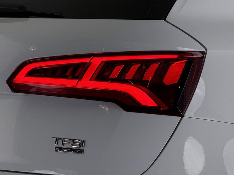 2017 Audi Q5 2.0T FSI Quattro S Line 5dr S Tronic ESTATE PETROL Automatic