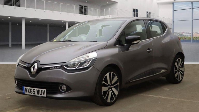 image for 2015 Renault Clio 1.5 dCi 90 Dynamique S Nav 5dr Auto HATCHBACK DIESEL Automatic