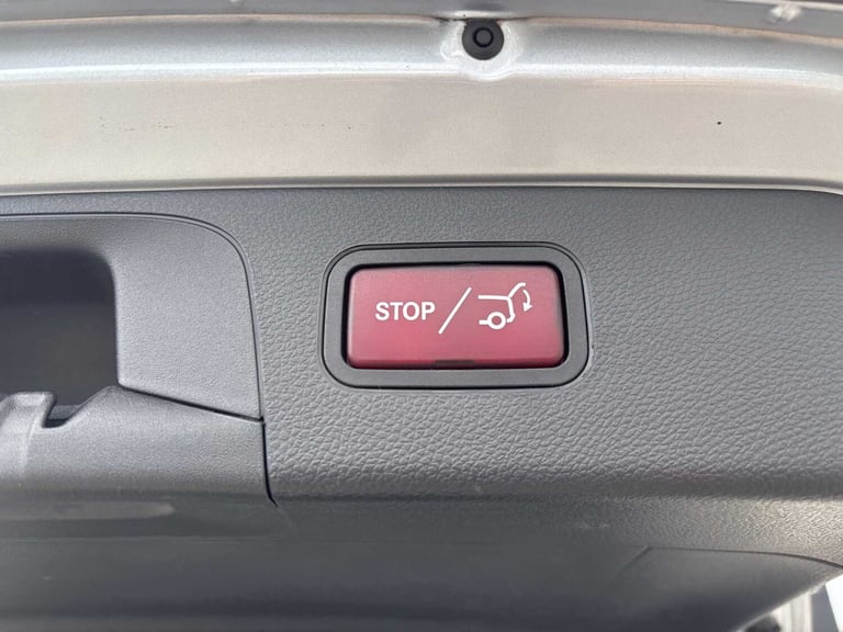 2022 Mercedes-Benz GLC GLC 300d 4Matic AMG Line Premium 5dr 9G-Tronic ESTATE DIESEL Automatic