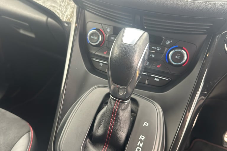  Ford Kuga 2.0 Tdci St Line X Suv 5dr Diesel Powershift Awd Euro 6 s/s 180 Ps