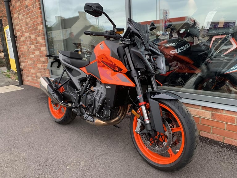 KTM 990 DUKE - TECH PACK - KTM WARRANTY 09/5/2029
