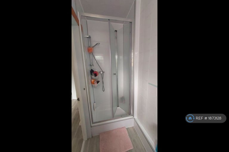 6 bedroom house in Somers Close, Stanmore, SO22 (6 bed) (#1873128)