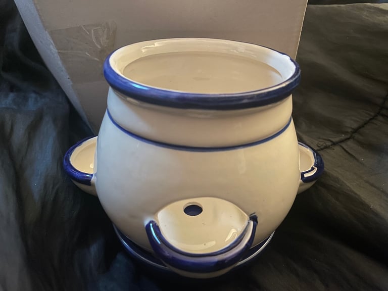 image for 4x Betterware herbarium plant pots