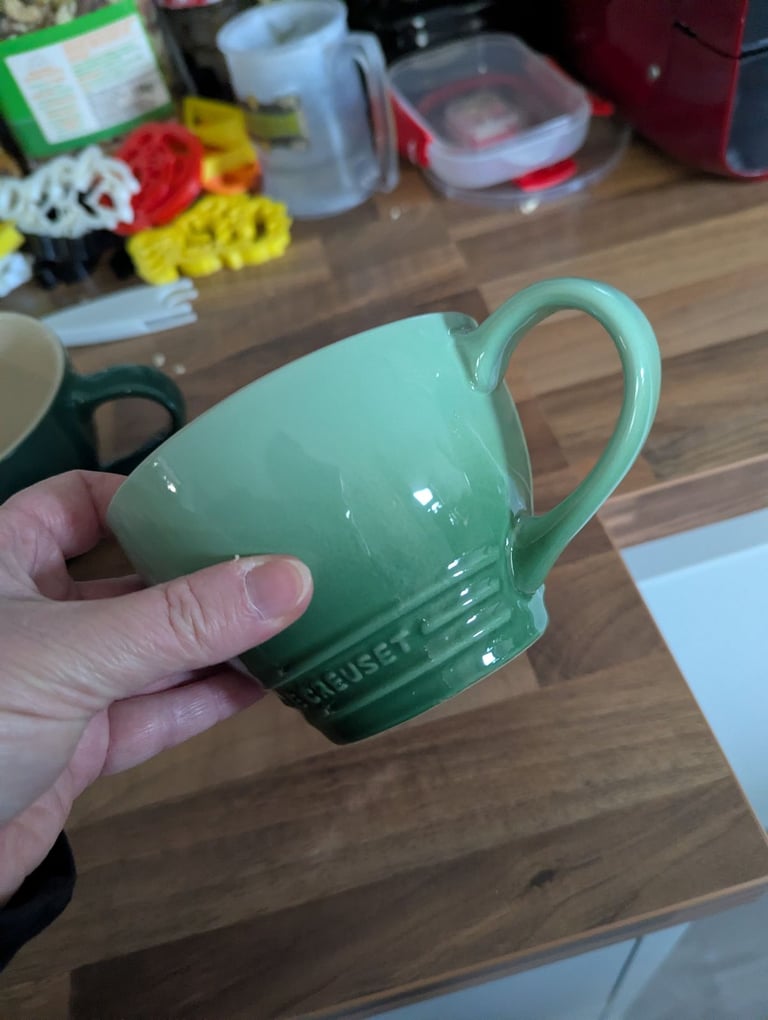 2 Grand Le Creuset stoneware Mugs