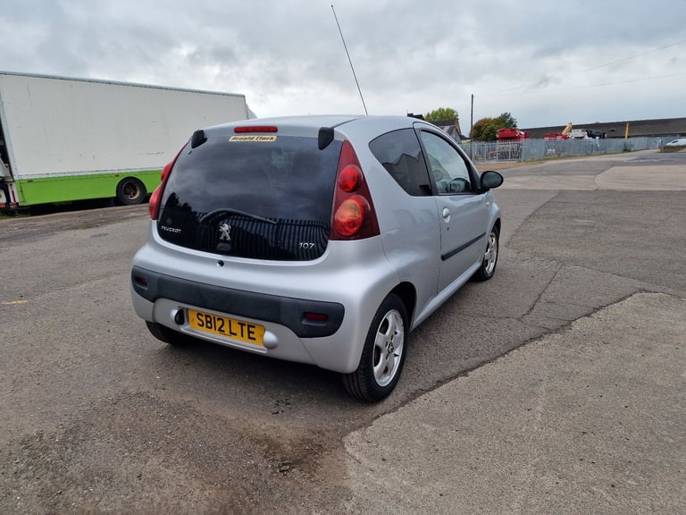 Peugeot, 107, £20 year road tax Hatchback, 2012, Manual, 998 (cc), 3 doors