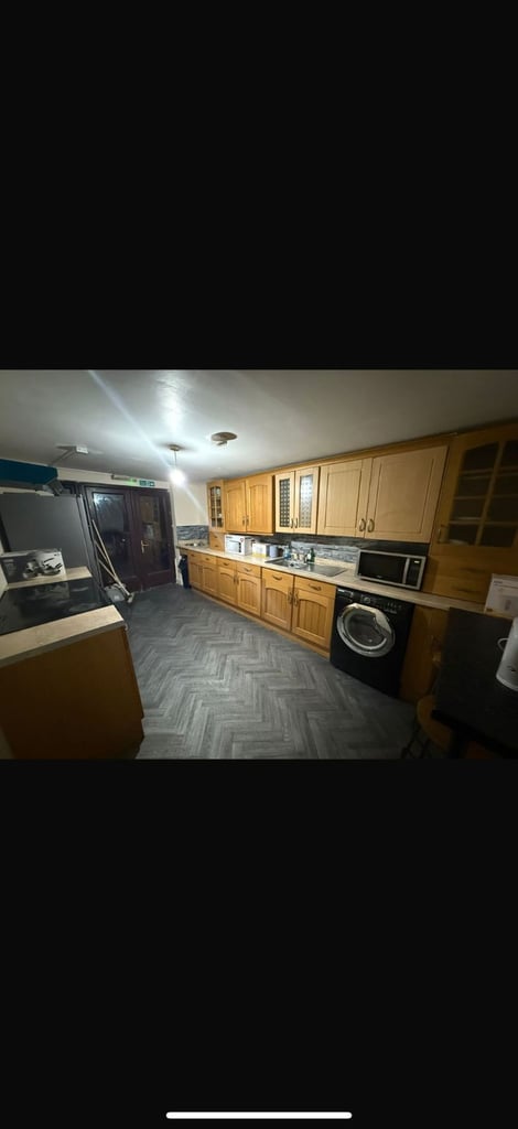 Hi looking for HMO properties pay good rent 