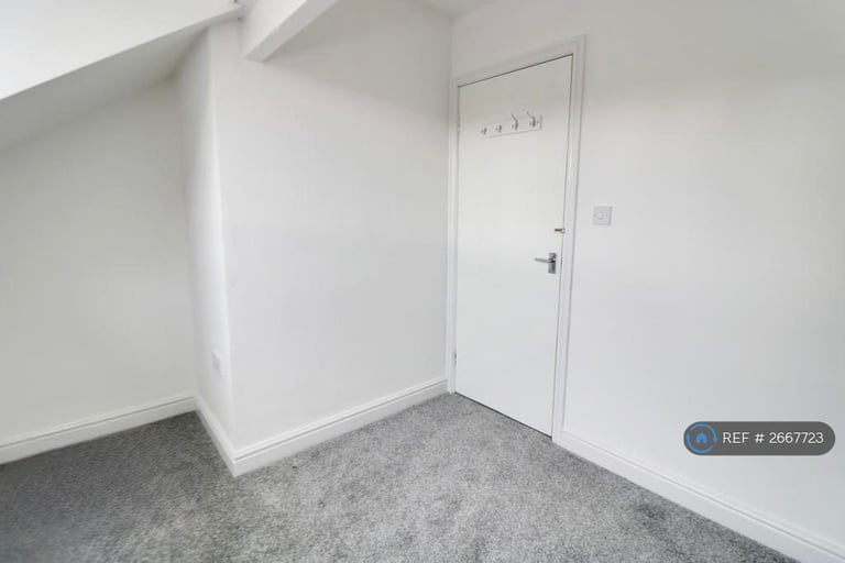 5 bedroom house in Cobden View Road, Sheffield, S10 (5 bed) (#2667723)