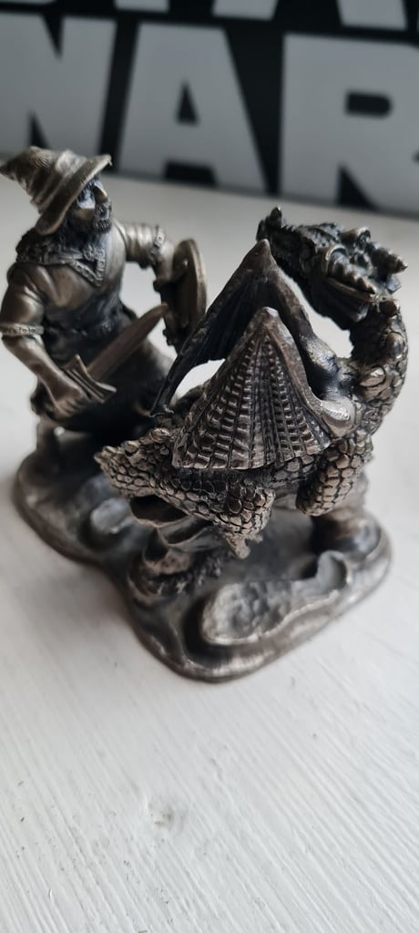 Dragon Vs Wizard Mark Locker - Friend Or Foe? #3194 pewter collectable figurine