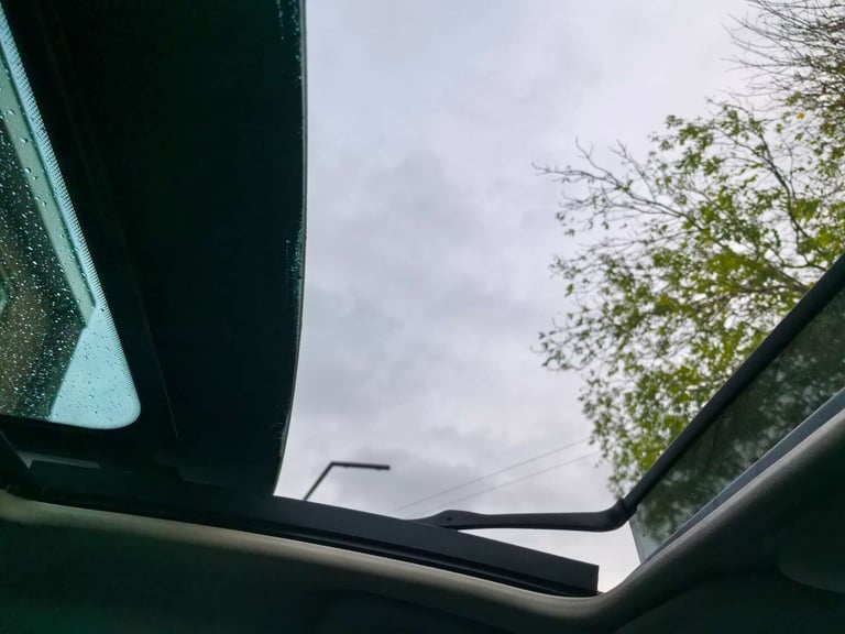 2009 Renault Clio 1.1 Clio Expression 16v 5dr Hatchback Petrol Manual